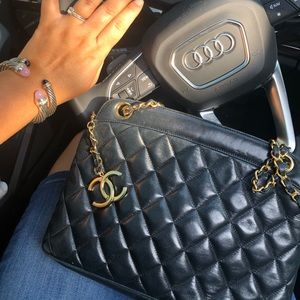 Chanel Vintage Lambskin Shoulder Bag